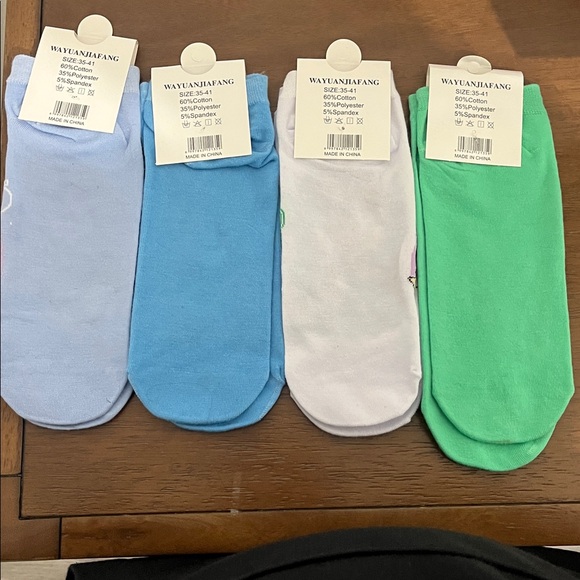 Zoey and Mira Socks ~ Huntrix ~ K Pop Demon Hunters - Picture 2 of 4